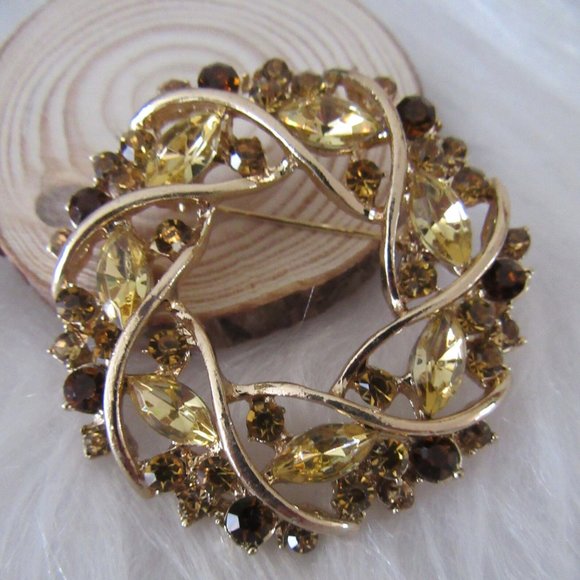 Vintage Autumn Garland Brooch - Fall themed, yellow and brown sparking brooch - Picture 2 of 4